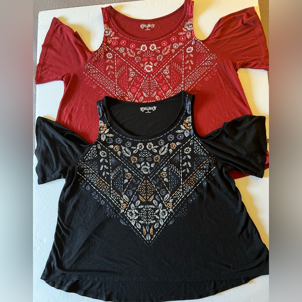 Juniors Mudd Cold Shoulder Embroidered Tops Size XL Sold together as one lot.